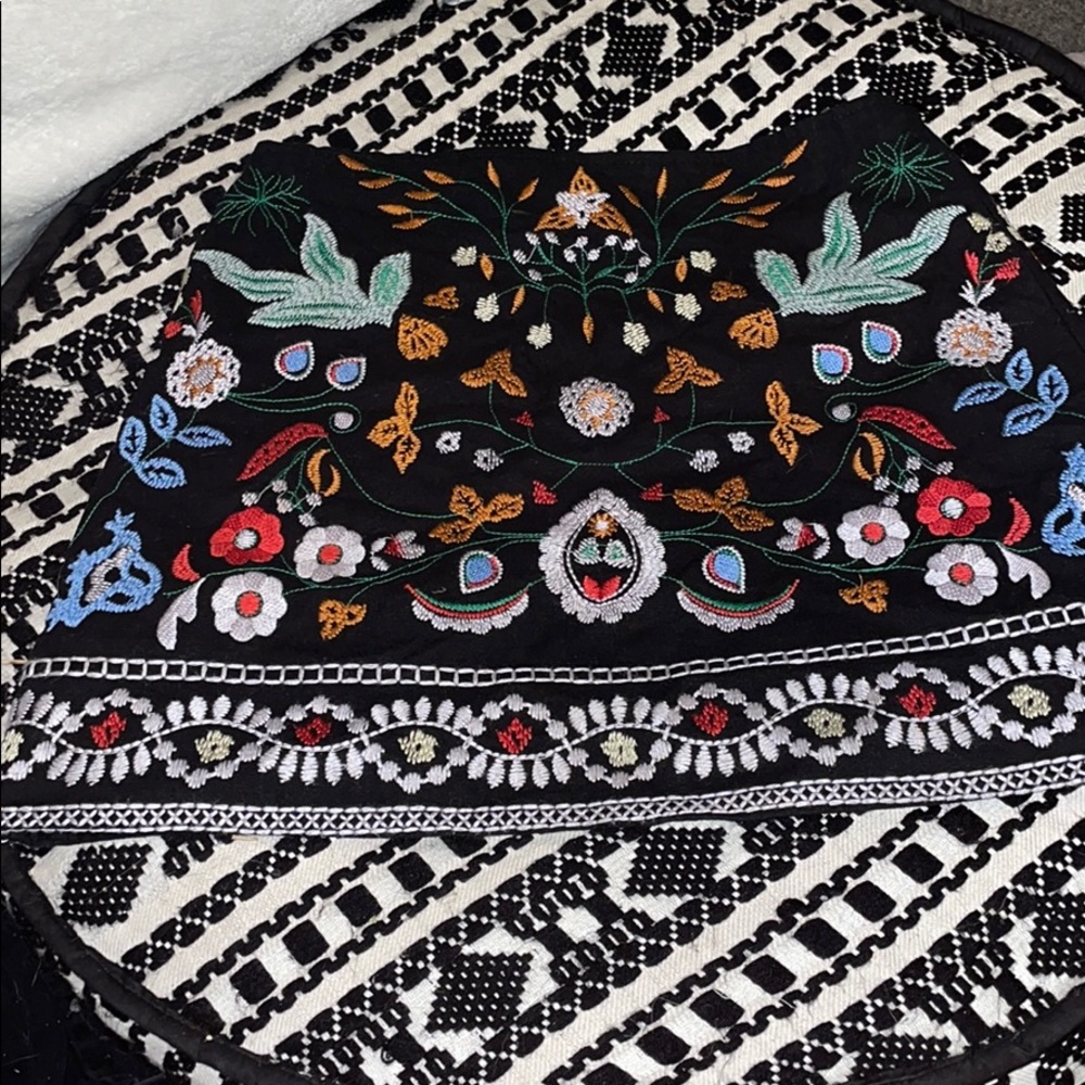 Short black crochet skirt